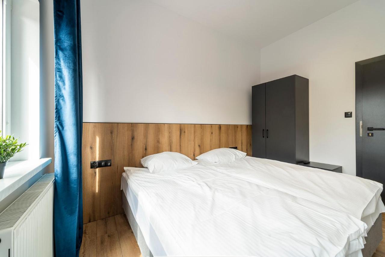 Gems Hostel Głogów Buitenkant foto