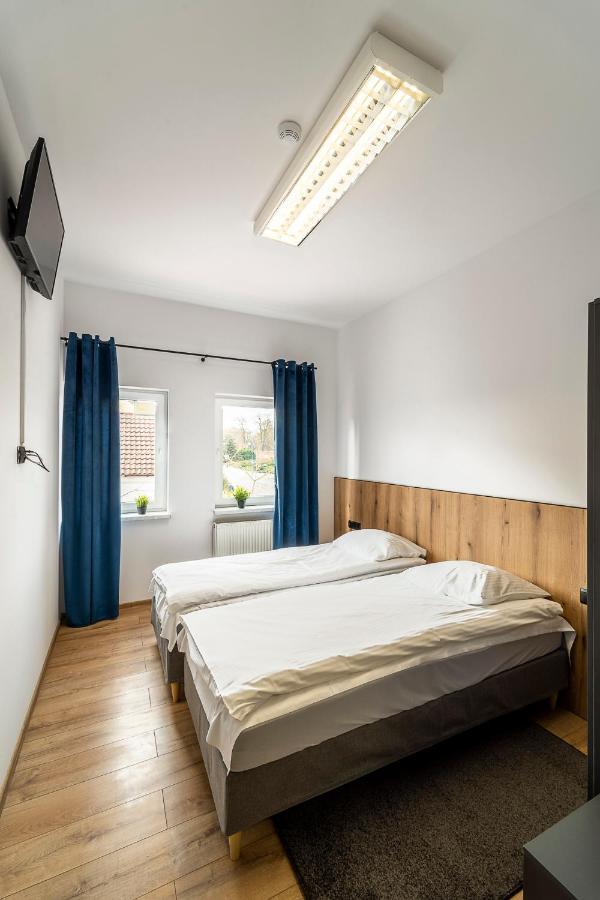 Gems Hostel Głogów Buitenkant foto