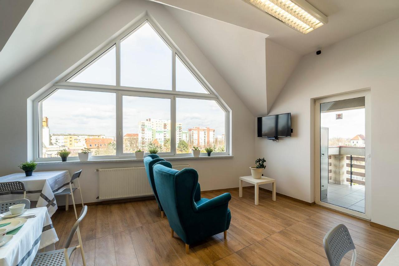Gems Hostel Głogów Buitenkant foto